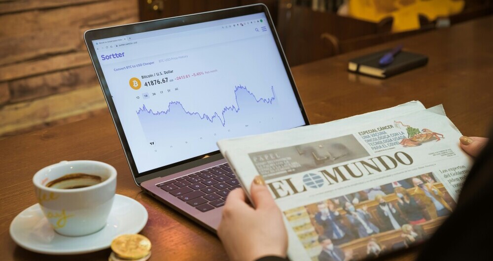 technical vs fundemental analysis